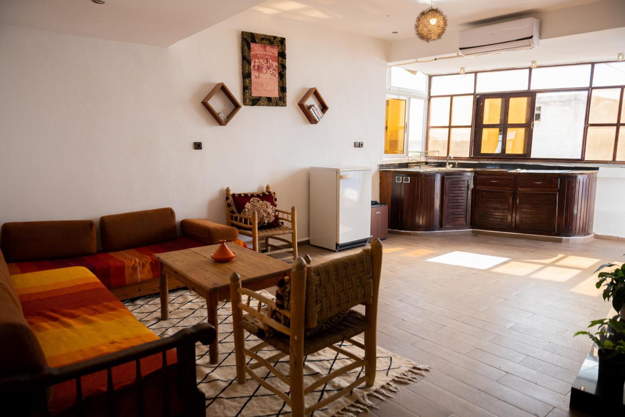 Adventurekeys Surf Yoga Cowork Bed and Breakfast Taghazout Buitenkant foto