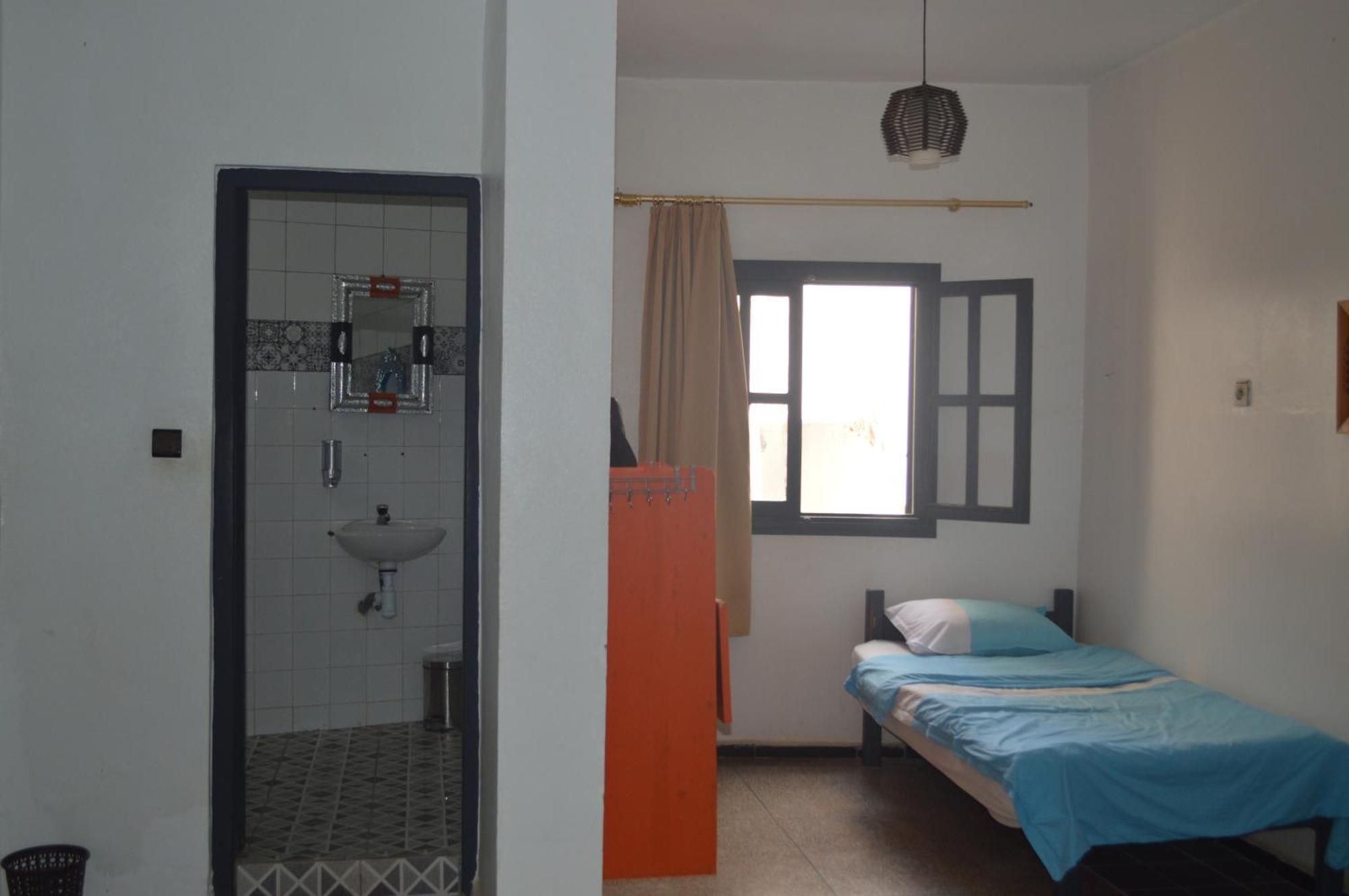 Adventurekeys Surf Yoga Cowork Bed and Breakfast Taghazout Buitenkant foto
