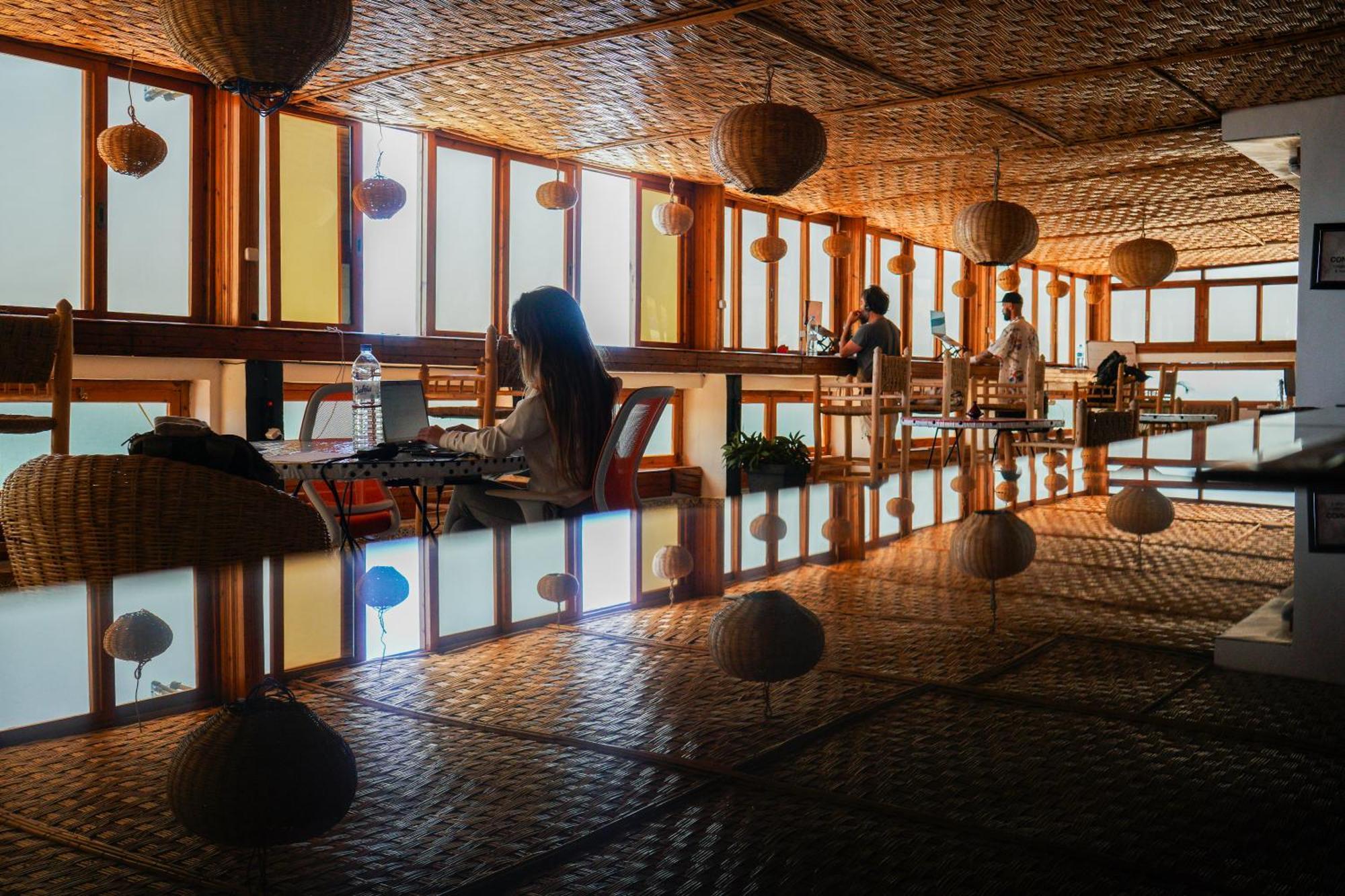 Adventurekeys Surf Yoga Cowork Bed and Breakfast Taghazout Buitenkant foto